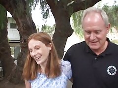 Teen и бременна milf прецака