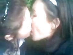 Киргизки лесбийки