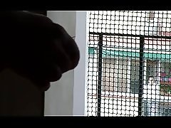 Гледам и сте готин