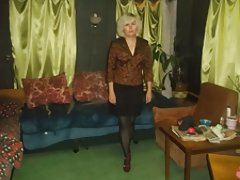 Окосмени курва жена