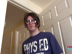 Mai Бейли - шумни дяволите уличница