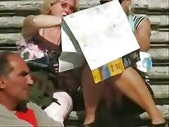 Spy upskirts публично