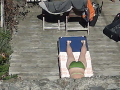 2-ри път да шпионира тази жена