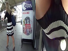 Бизнес жена upskirted
