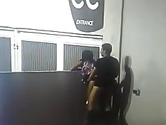 Сигурност момчета хвана няколко шибан