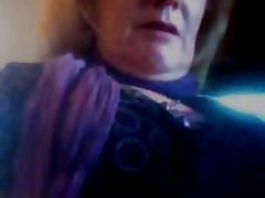 Съпруга на лице, тъй като тя masturbates. скрита камера