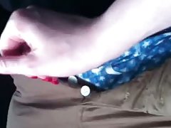 Великобритания приятелката ми дава handjob по време на шофиране