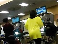 Откровен phat задника арабски milf тренировка p1