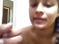 Индийски колеж момиче се наслаждавате смучене пишка