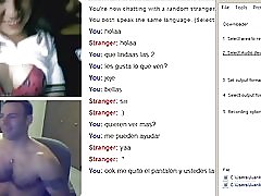 Omegle момичета показват цици за моята видео